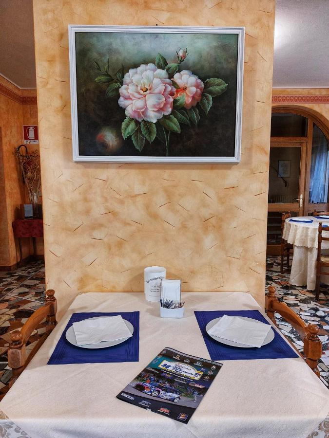 Hotel Residence Sant'Anna Bedonia ภายนอก รูปภาพ