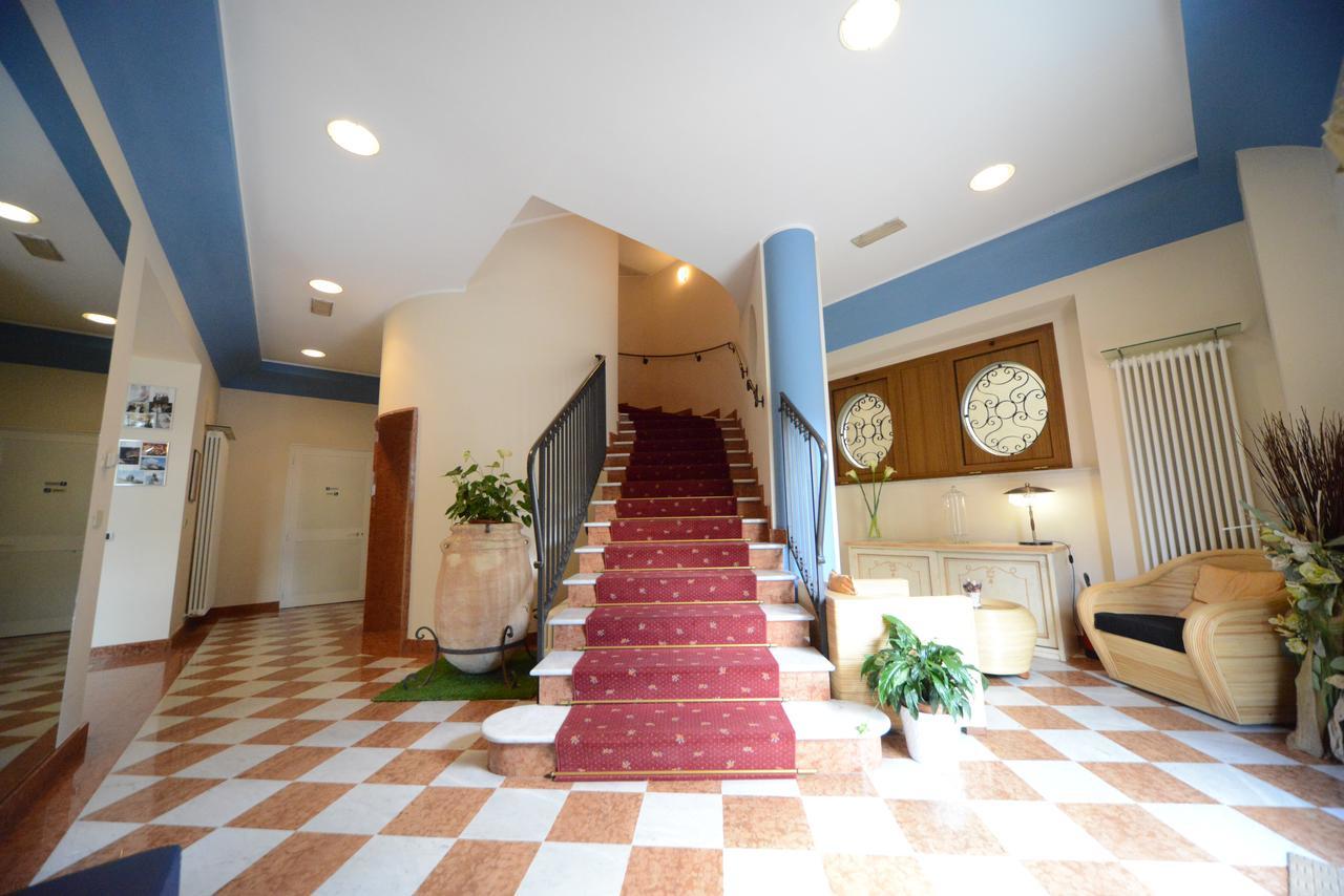 Hotel Residence Sant'Anna Bedonia ภายนอก รูปภาพ