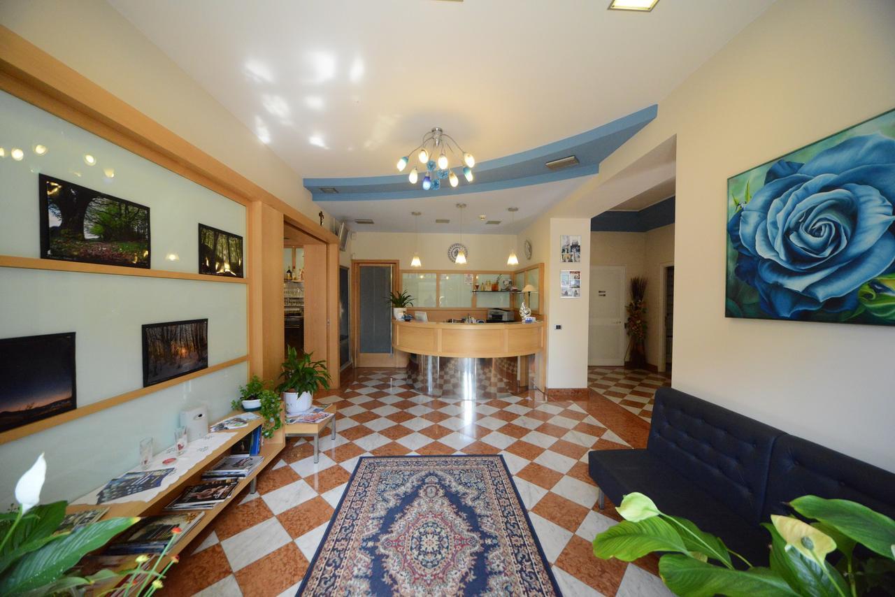 Hotel Residence Sant'Anna Bedonia ภายนอก รูปภาพ